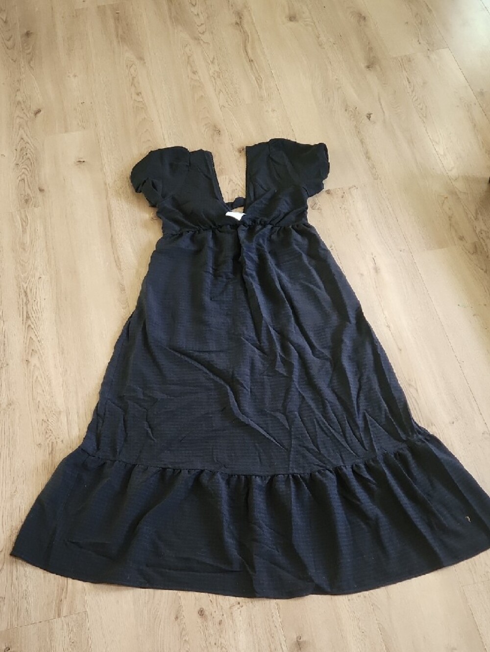 NWT Women's Black V-Neck Maxi Dress